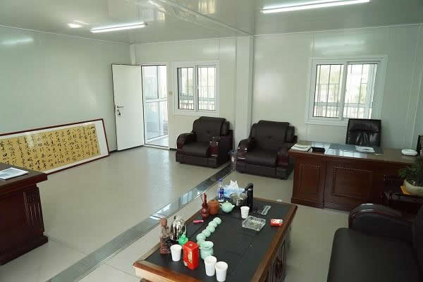 集裝箱活動(dòng)房窗戶